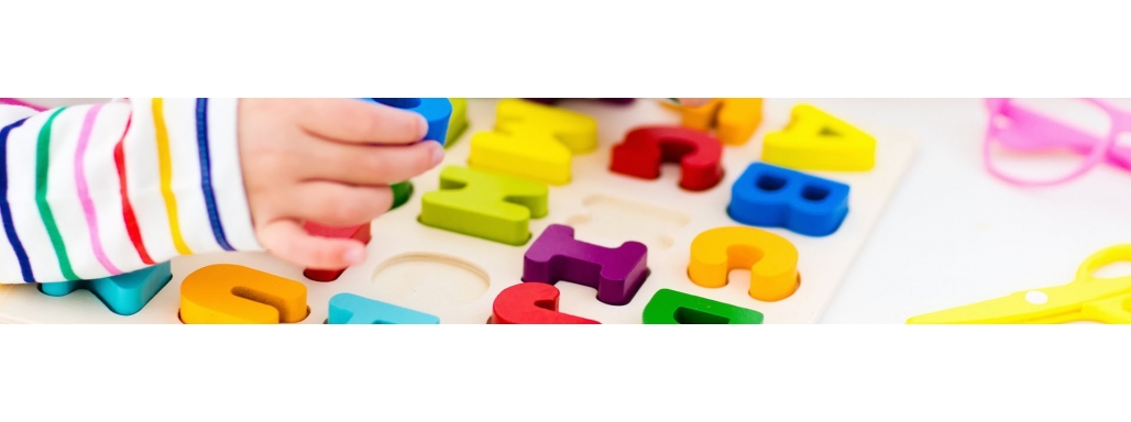 Jeux en bois pour Découvrir les lettres de l'alphabet : apprendre à lire en s'amusant