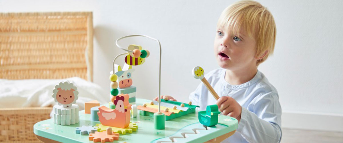 Jouets d'éveil de 3 mois à 3 ans pour bébés et enfants : contrôlés et conformes aux normes de l'Union européenne pour la sécurité de l'enfant.